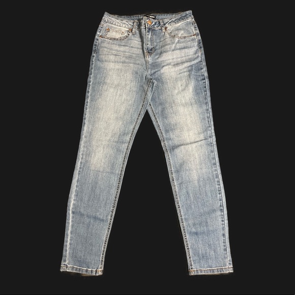 NWOT Fashion Nova Jeans, women’s, size 11, size 30, light wash. Stretch Jean - Picture 1 of 3